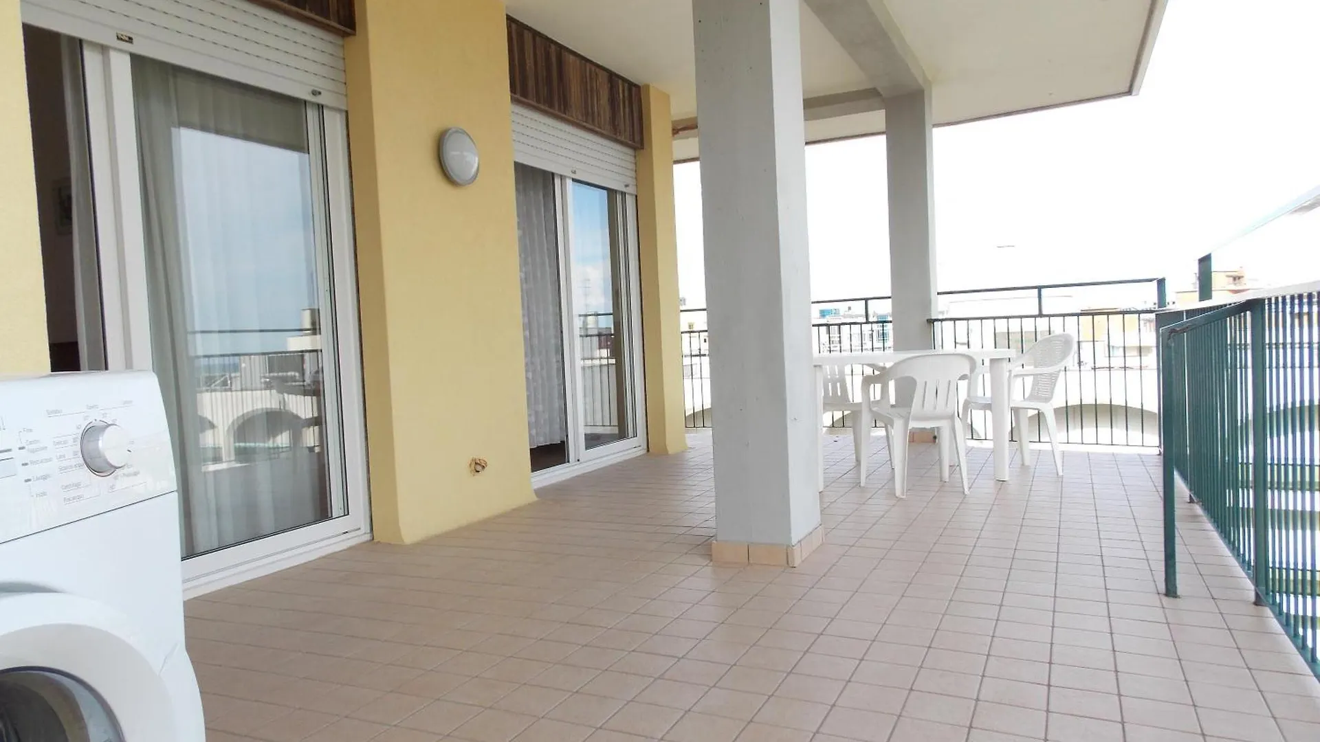 Condominio Aurora B Bibione 0*,
